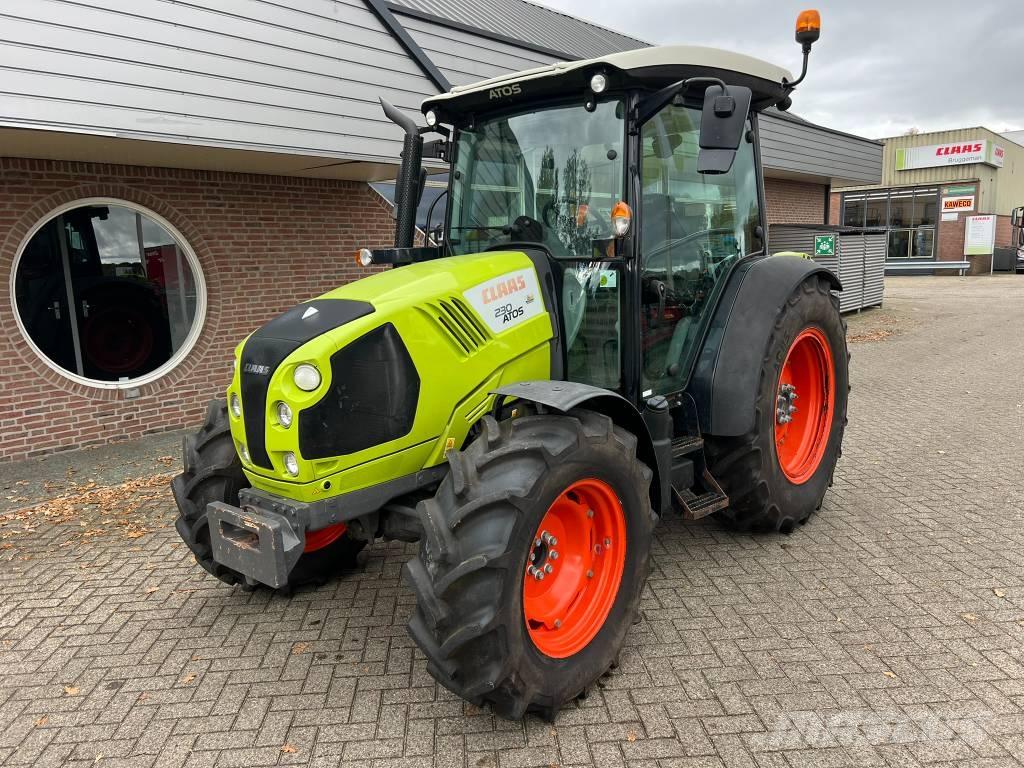 CLAAS Atos 230 Трактори