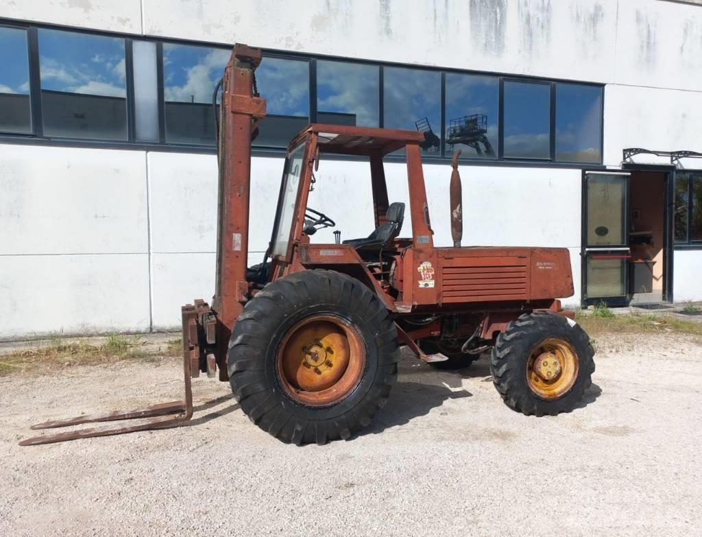 Manitou 4RM30G Дизелови камиони
