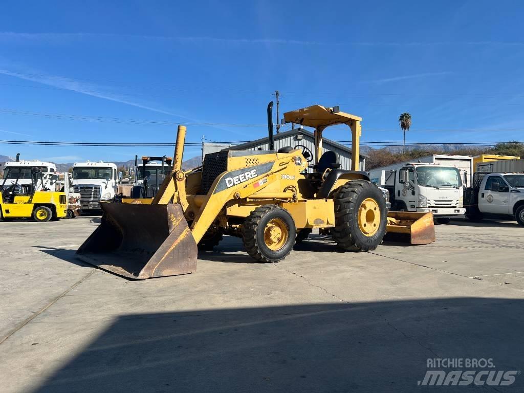 John Deere 210 LE Челни товарачи и багери