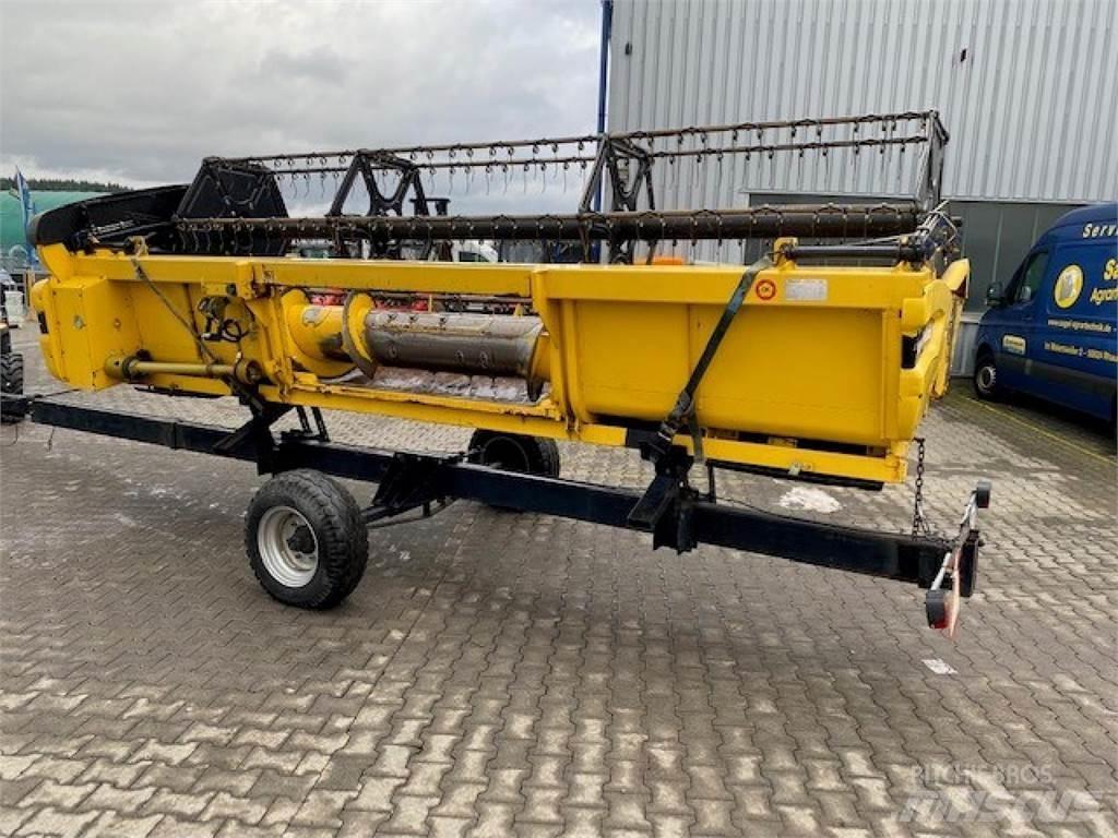 New Holland CX780 Комбайни