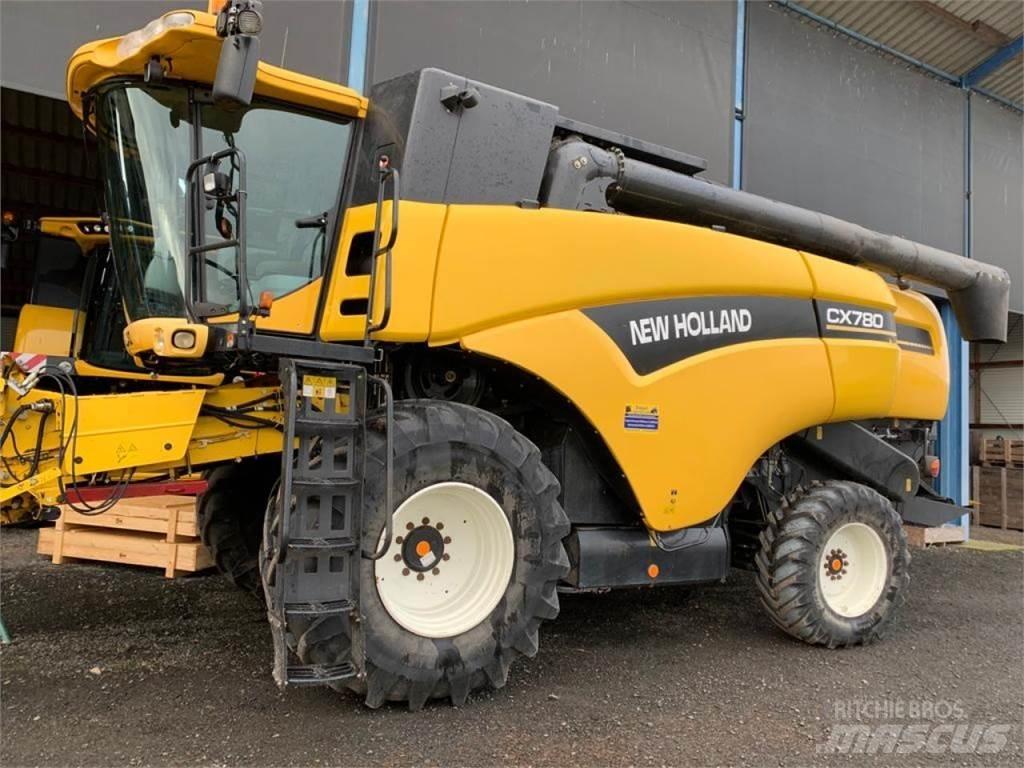 New Holland CX780 Комбайни