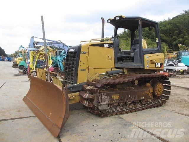CAT D3KLGP Верижни булдозери
