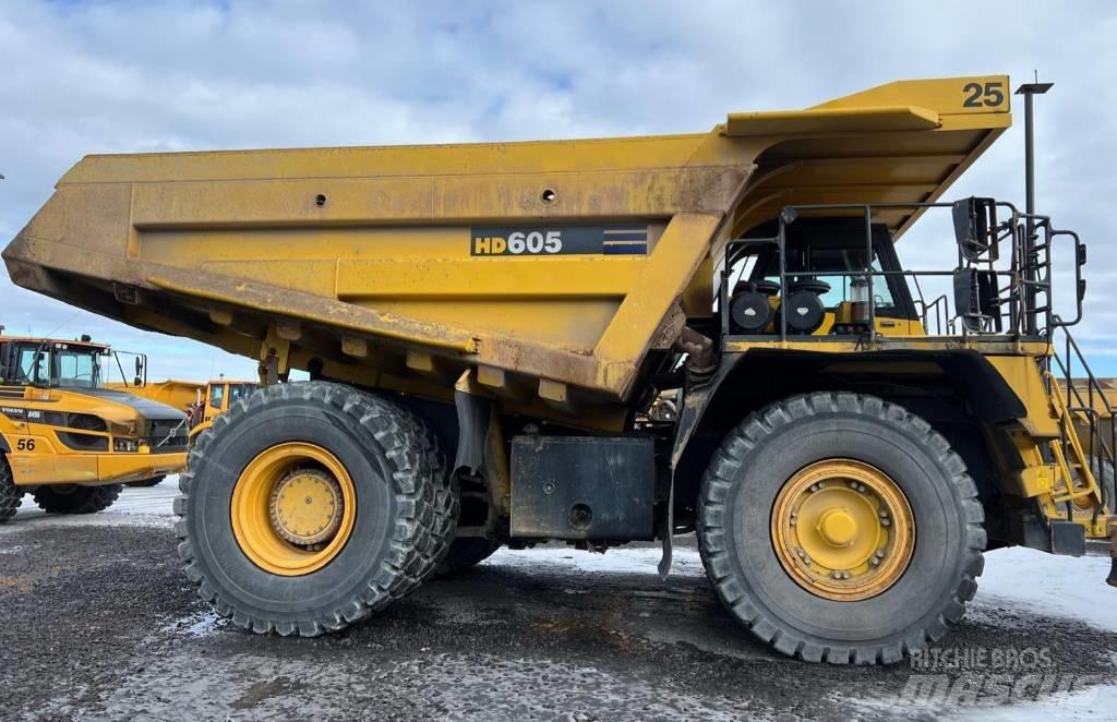 Komatsu 605-7 Твърди самосвали
