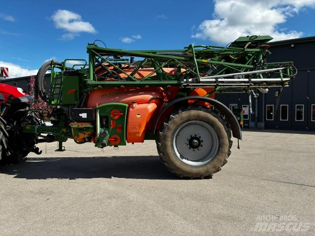 Amazone UX 4200 Прикачни пръскачки
