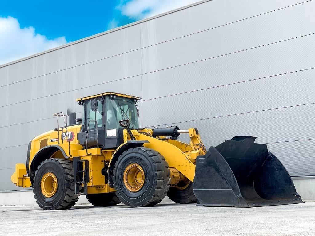 CAT 972M Колесни товарачи