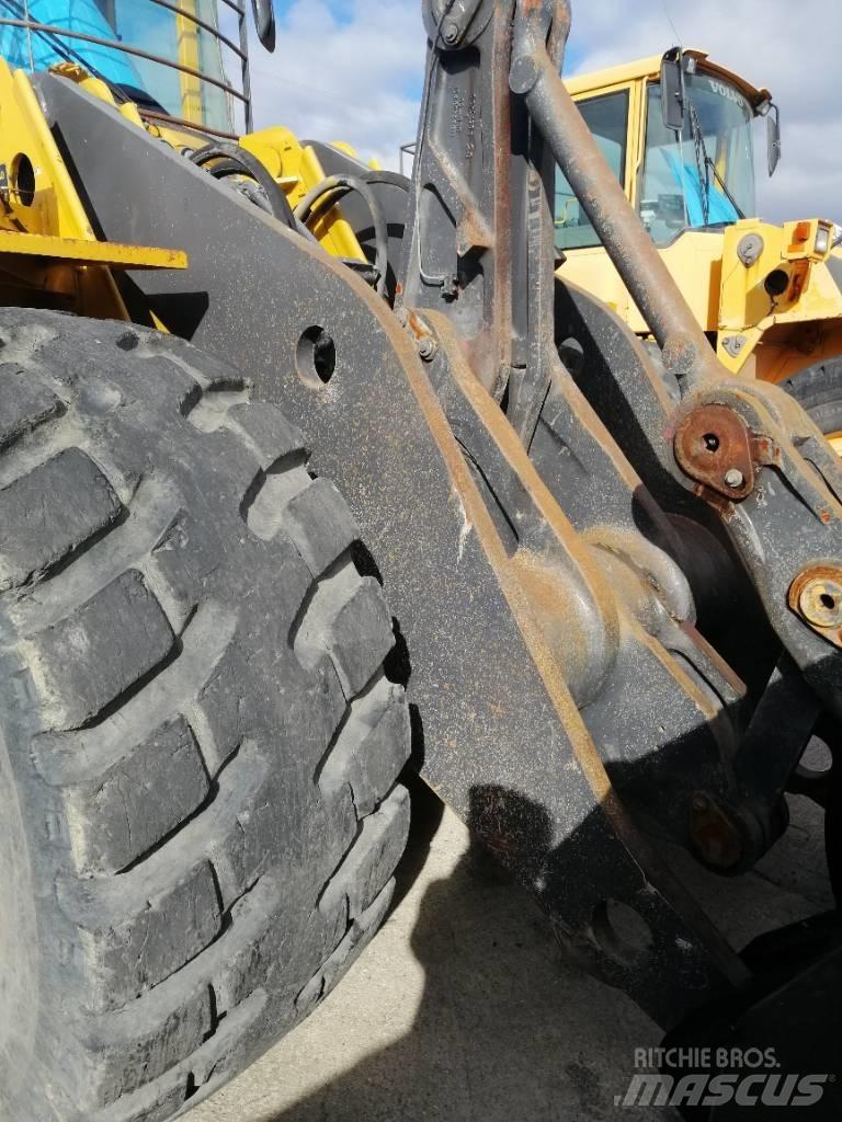 Volvo L 180 C Колесни товарачи