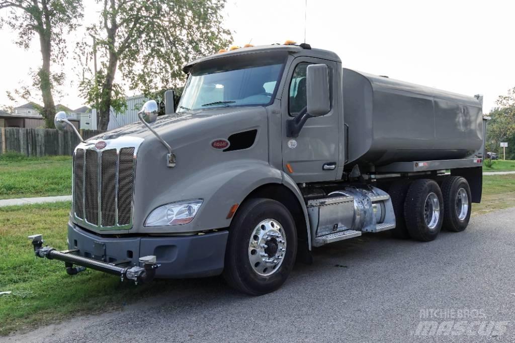 Peterbilt 579 Цистерни за вода
