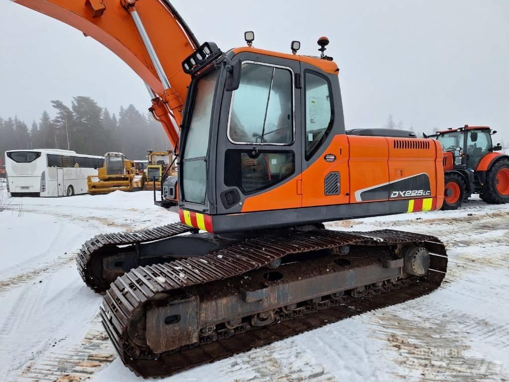 Doosan DX 225 LC Верижен екскаватор