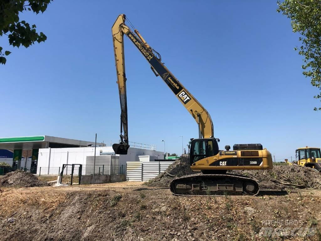 CAT 330 D L Екскаватори с дълго рамо