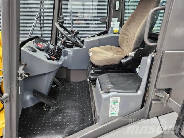 Mecalac AX 850 Колесни товарачи
