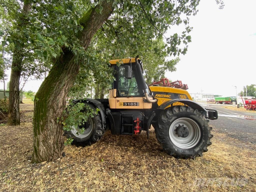 JCB Fastrac 3185 Трактори