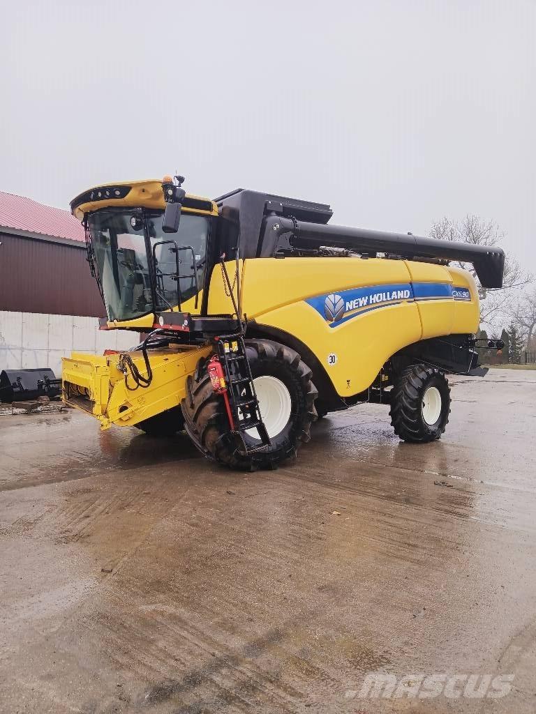 New Holland CX6.90 Комбайни