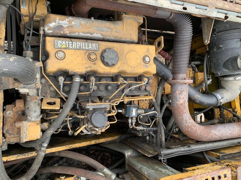 CAT M 315 Колесни екскаватори