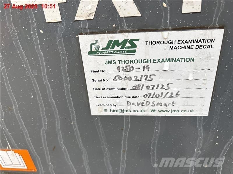 SkyJack SJ 9250 RT Ножични работни платформи