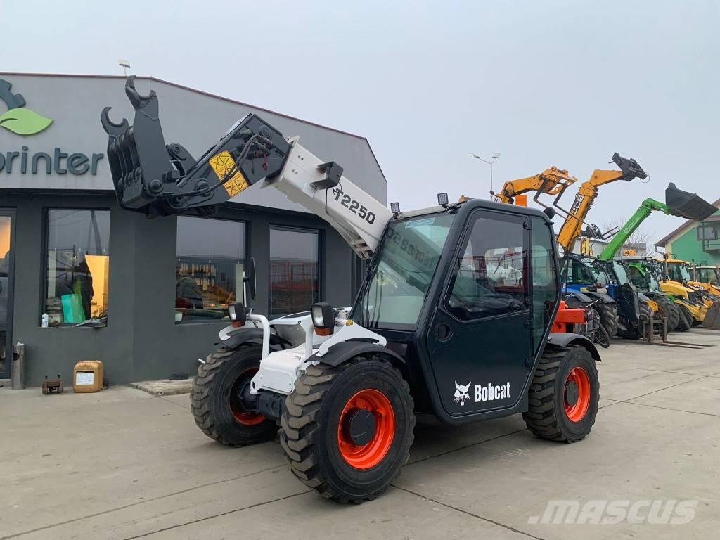Bobcat T 2250 Телескопични товарачи за селското стопанство