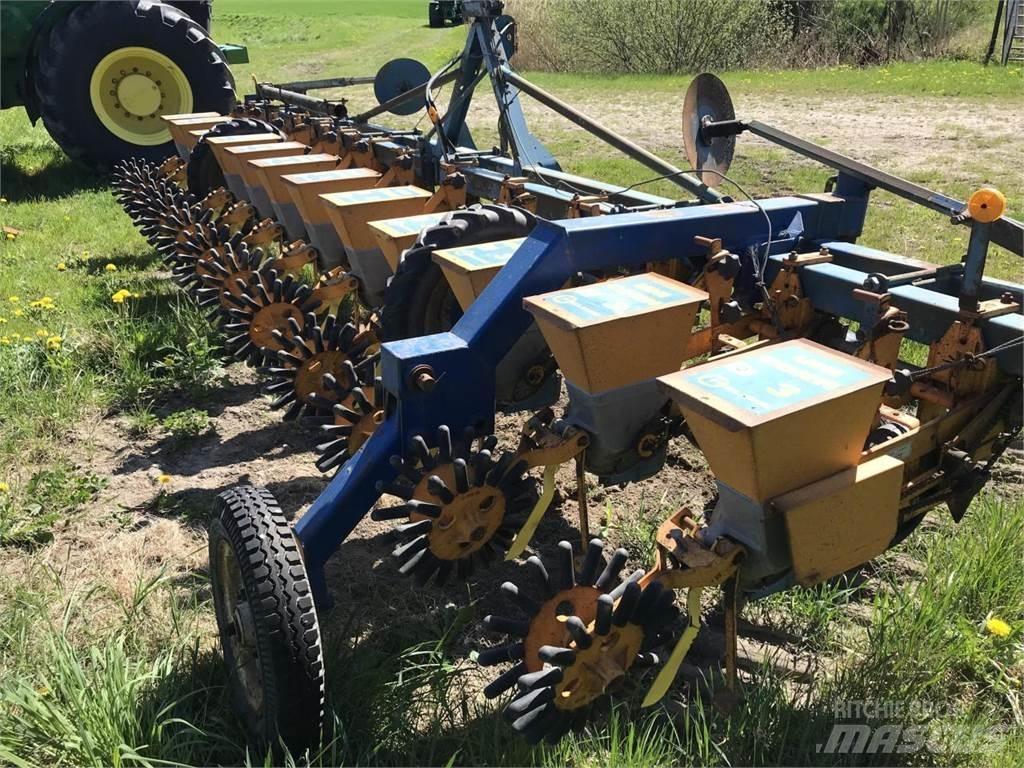 Kleine Uni Corn 3 Редосеялки