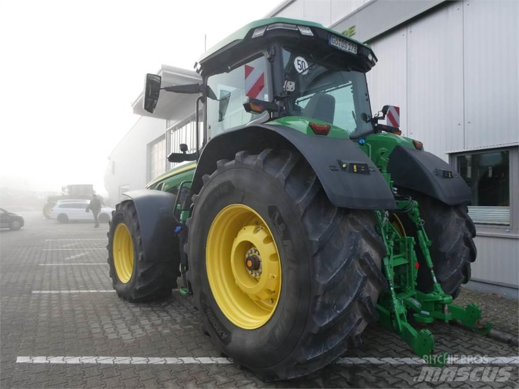John Deere 8R 370 Трактори