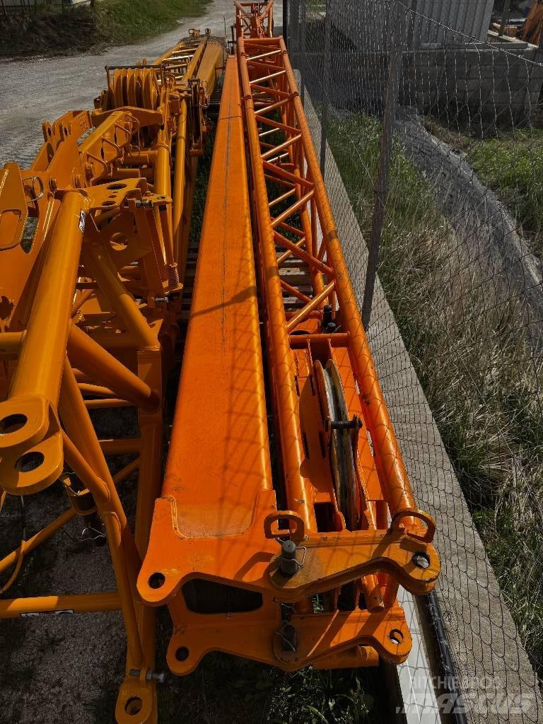 Liebherr LTM 1055-1 Всъдеходни кранове