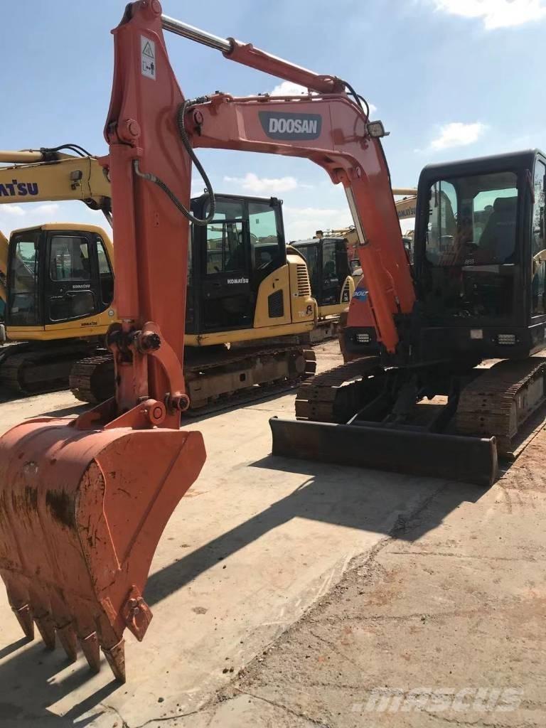Doosan DX 60 Верижен екскаватор