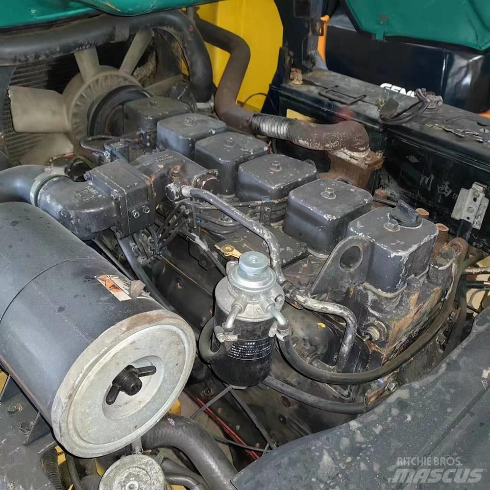 Komatsu FD 50-6 Дизелови камиони