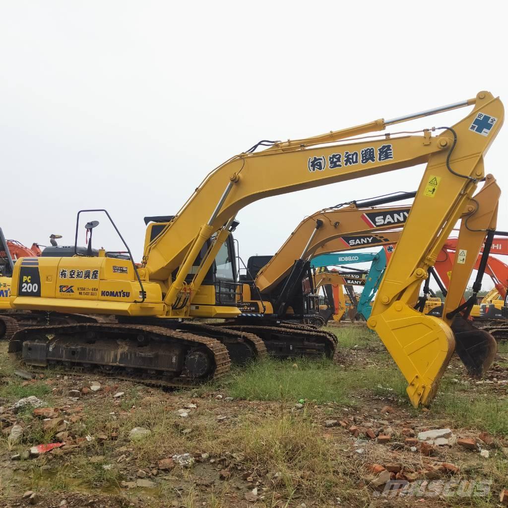 Komatsu PC200-8 Верижен екскаватор