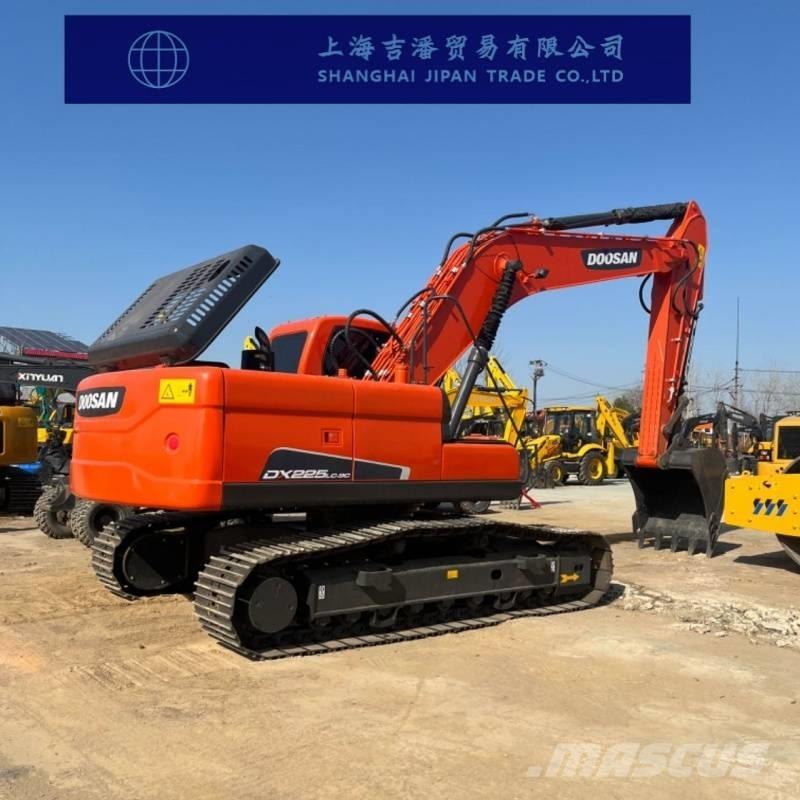 Doosan DX 225 Верижен екскаватор