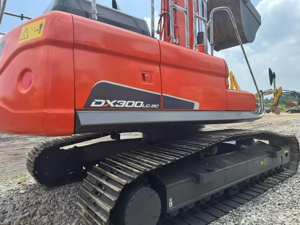 Doosan DX300-9C Верижен екскаватор