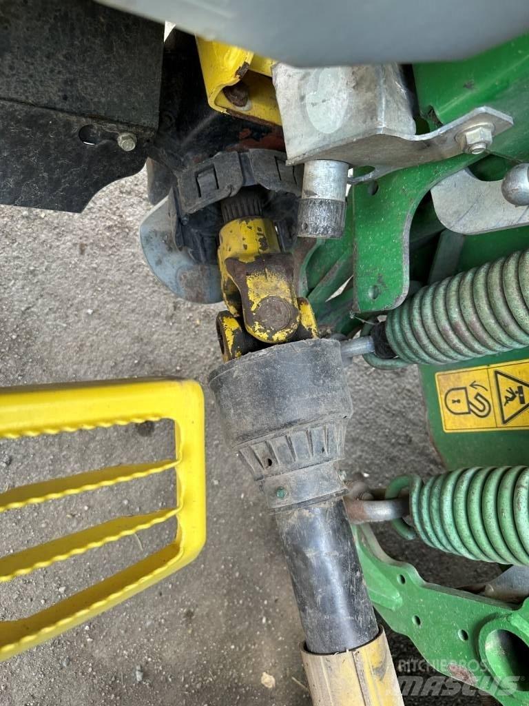 John Deere 8600 Самоходни фуражири