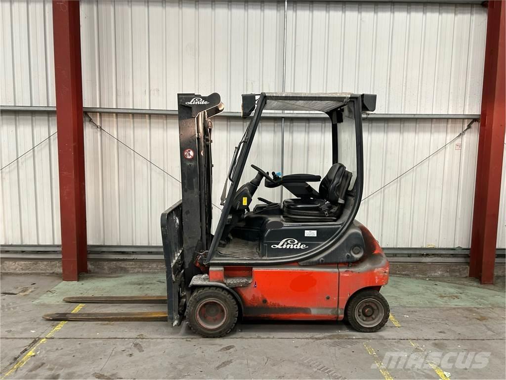 Linde E18P-02 Електрически вилични кари-повдигачи