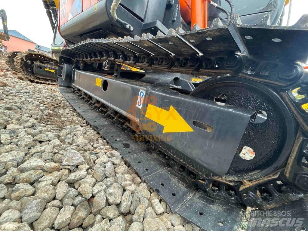 Hitachi ZX 70 Средни екскаватори 7т - 12т