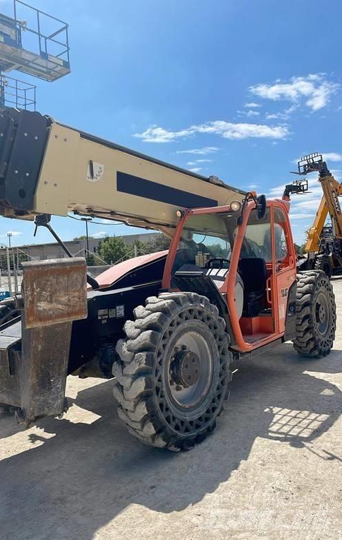 JLG 1055 Телескопични товарачи