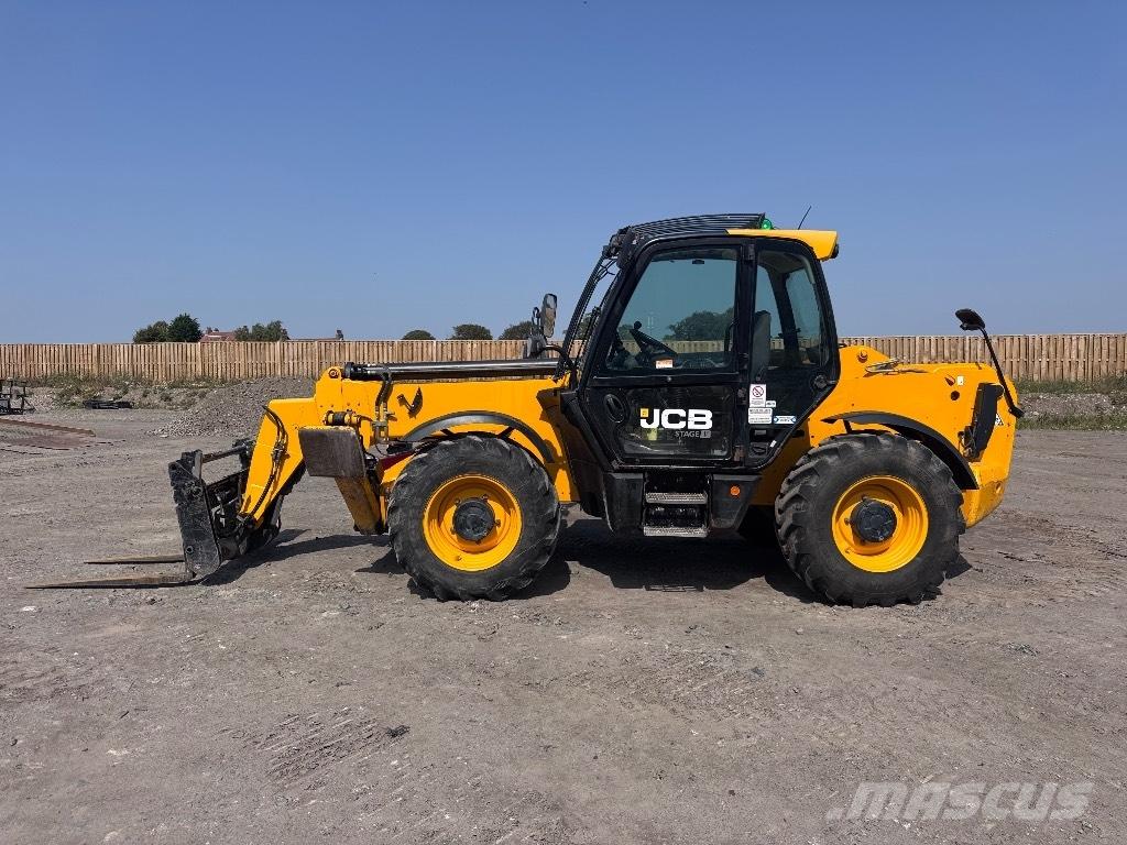 JCB 540-140 Телескопични товарачи