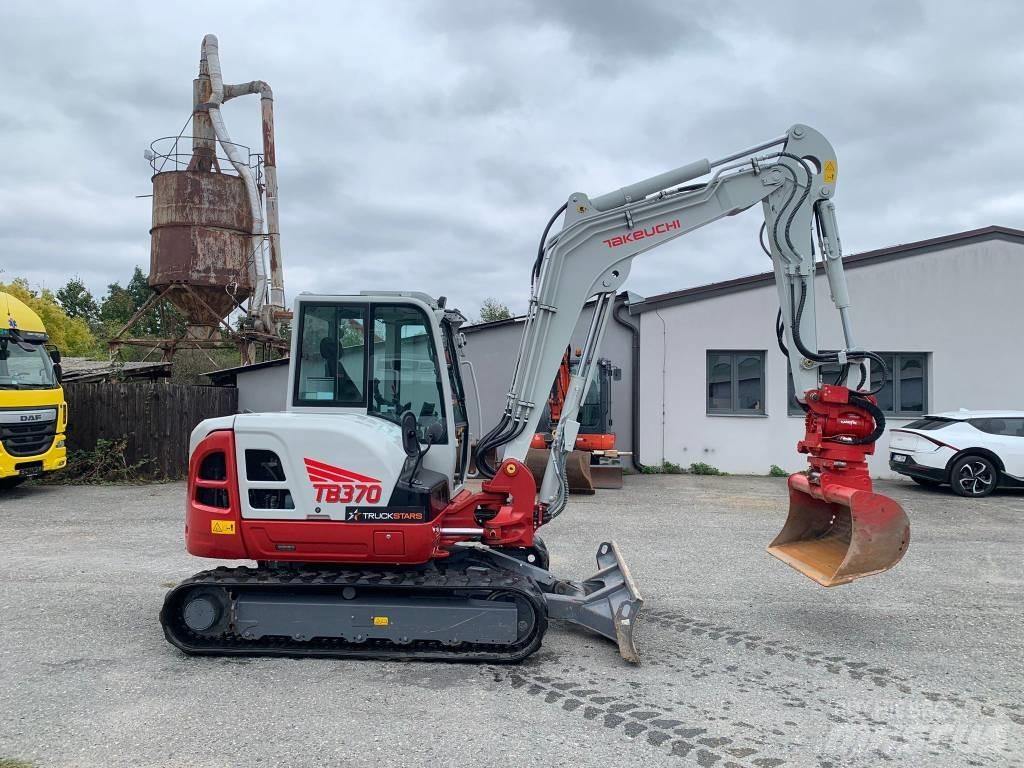 Takeuchi TB 370 Средни екскаватори 7т - 12т