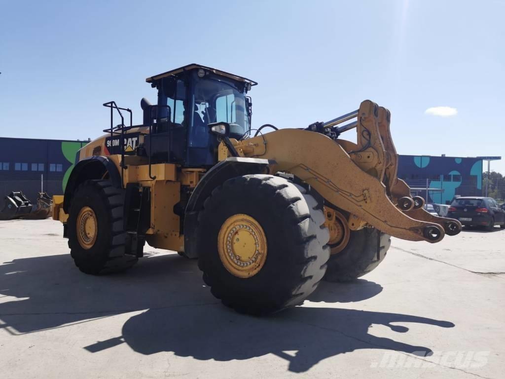 CAT 980M Колесни товарачи