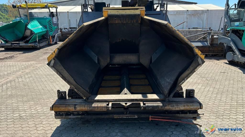 Volvo ABG TITAN 5820 Машини за асфалт