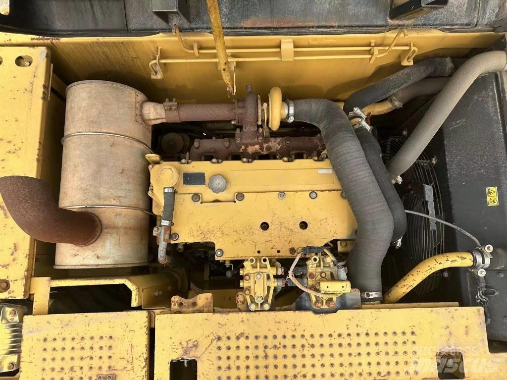 CAT 323D Верижен екскаватор