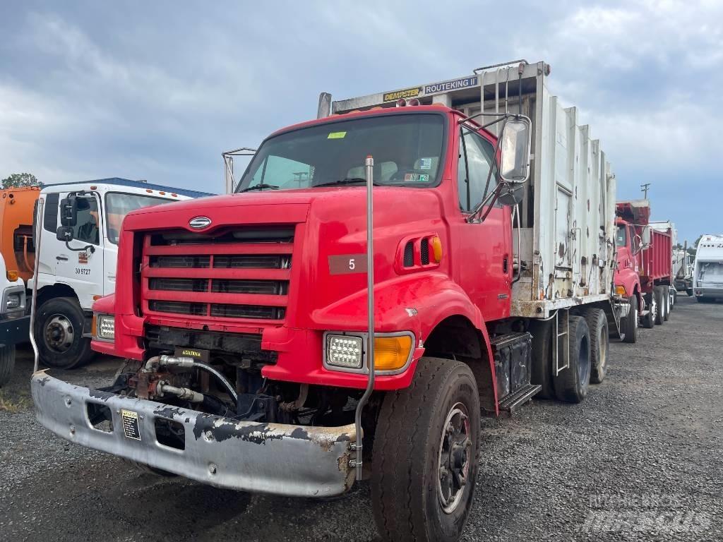 Sterling L7500 Камиони за отпадъци