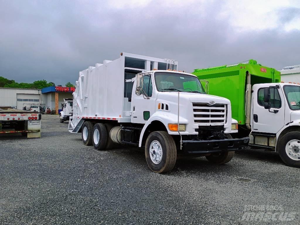 Sterling L7500 Камиони за отпадъци