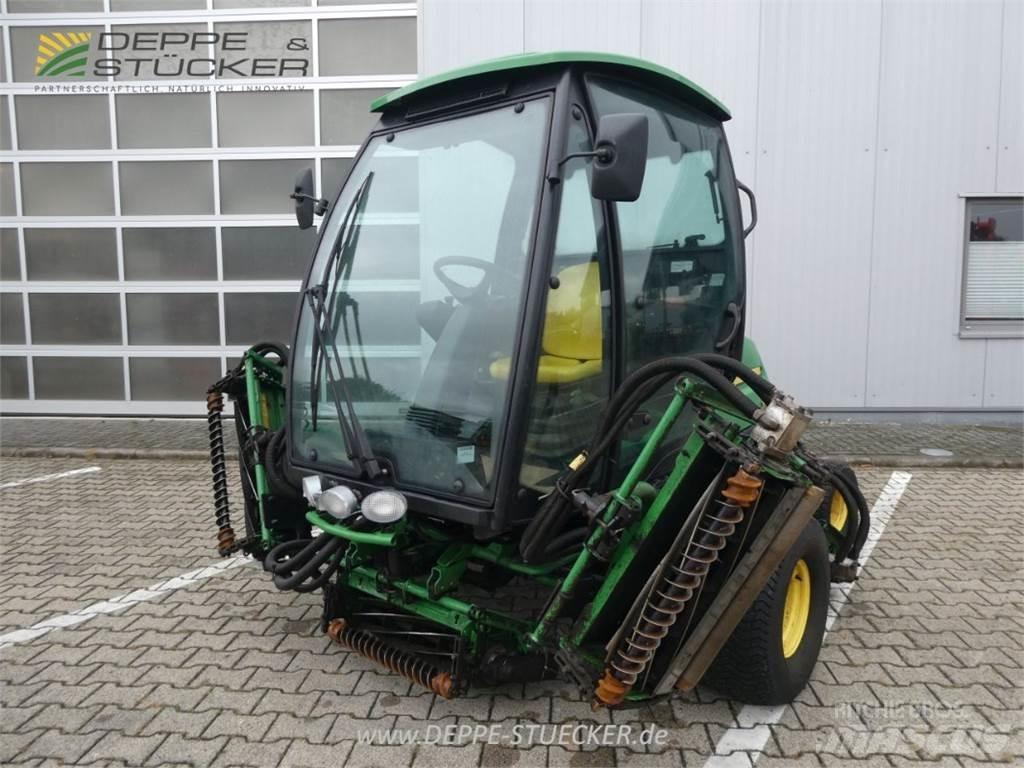 John Deere 8900A Косачки