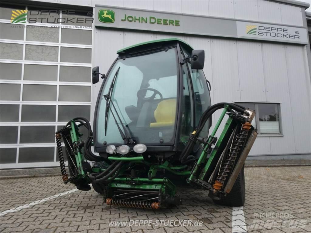 John Deere 8900A Косачки