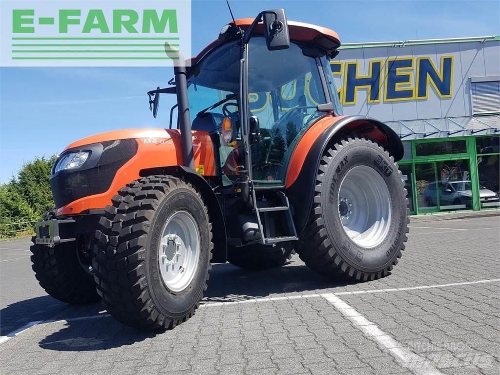 Kubota m4073 cab Трактори