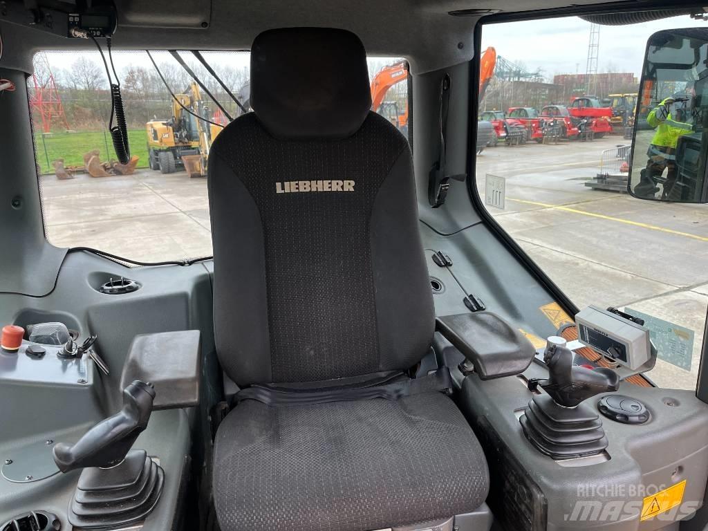 Liebherr PR736LGP Верижни булдозери
