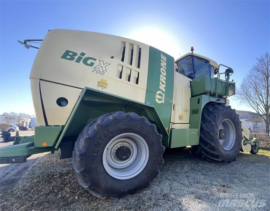 Krone BIG x 700 Самоходни фуражири