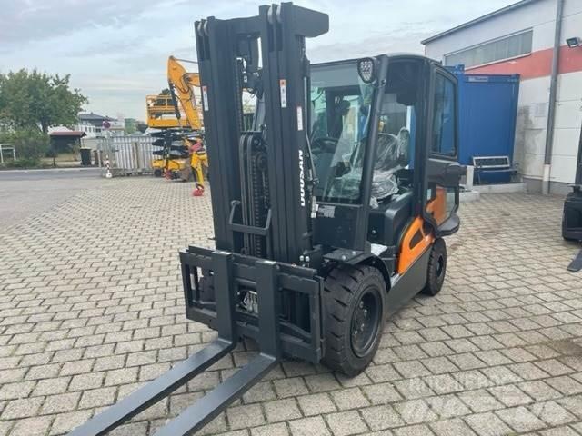 Doosan D35C-9 Дизелови камиони
