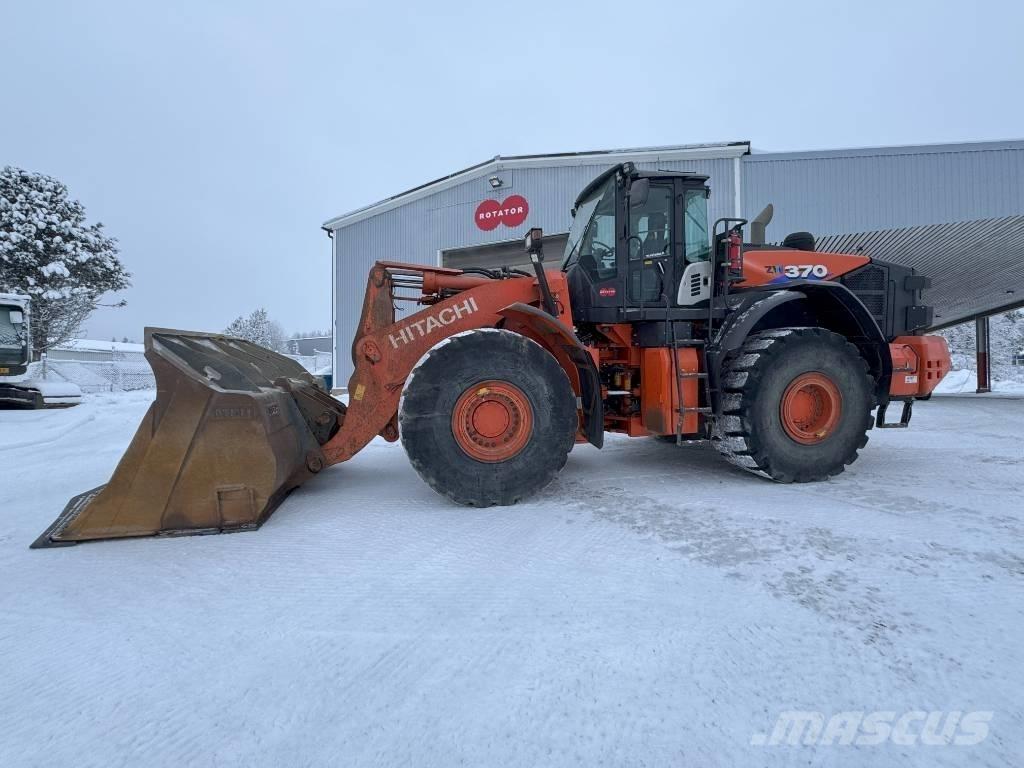 Hitachi ZW 370-6 Колесни товарачи