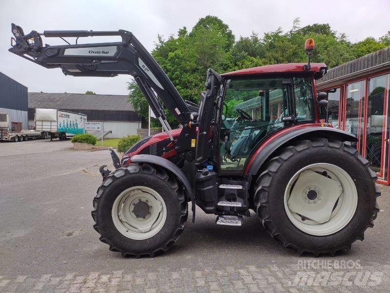 Valtra G135 Active Трактори
