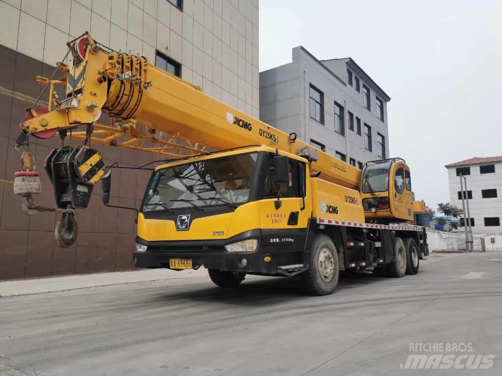XCMG QY 25 K Всъдеходни кранове