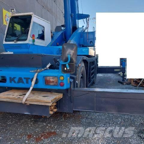 Kato SS500S Кранове за тежък терен