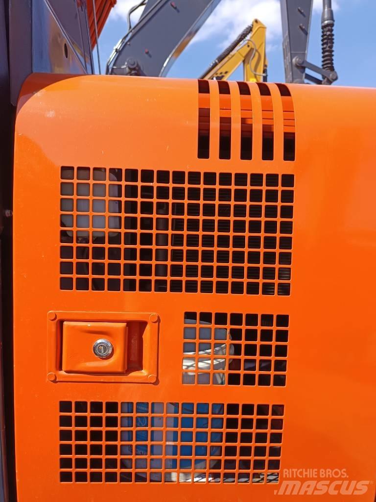 Hitachi ZX 75 Средни екскаватори 7т - 12т