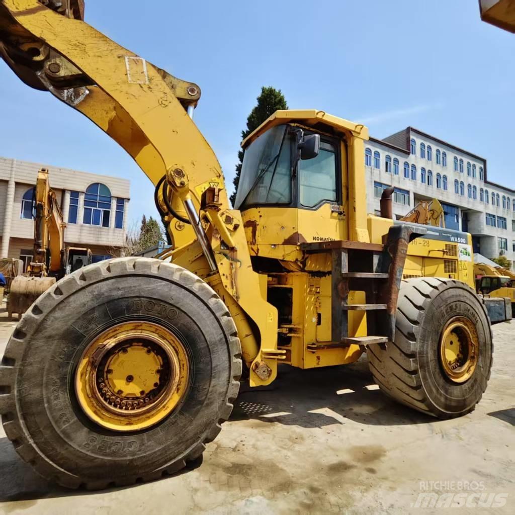 Komatsu WA 500-3 Колесни товарачи